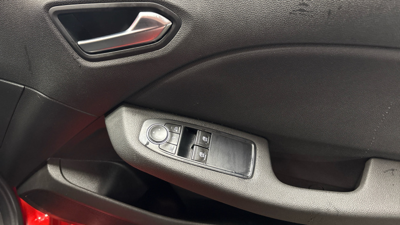 Renault Clio 1.0 TCe 100 Iconic 5dr Petrol Hatchback